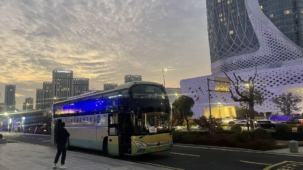 南京七熹租車，為演唱會護航，致敬每一顆“幕后星光”